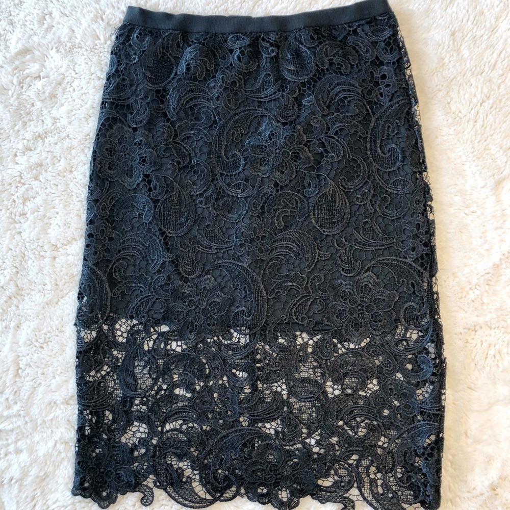 {Charlotte Russe} Black Lace Pencil Skirt